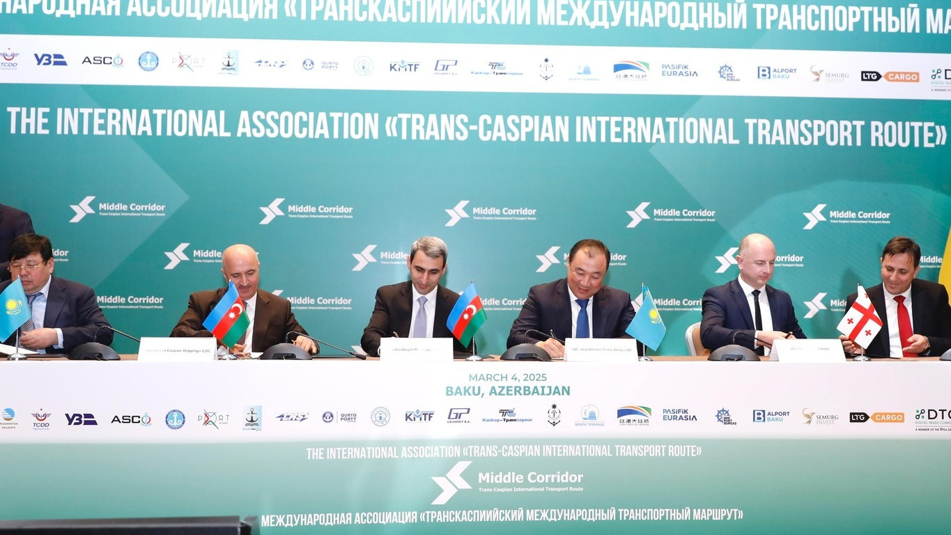 Череповец қыздарының порнофотосуреттері