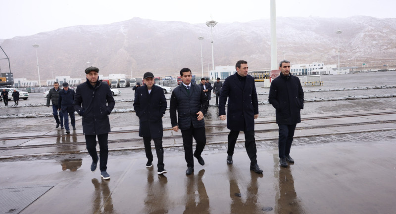 ADY sədri Türkmənbaşı Beynəlxalq Dəniz Limanında olub